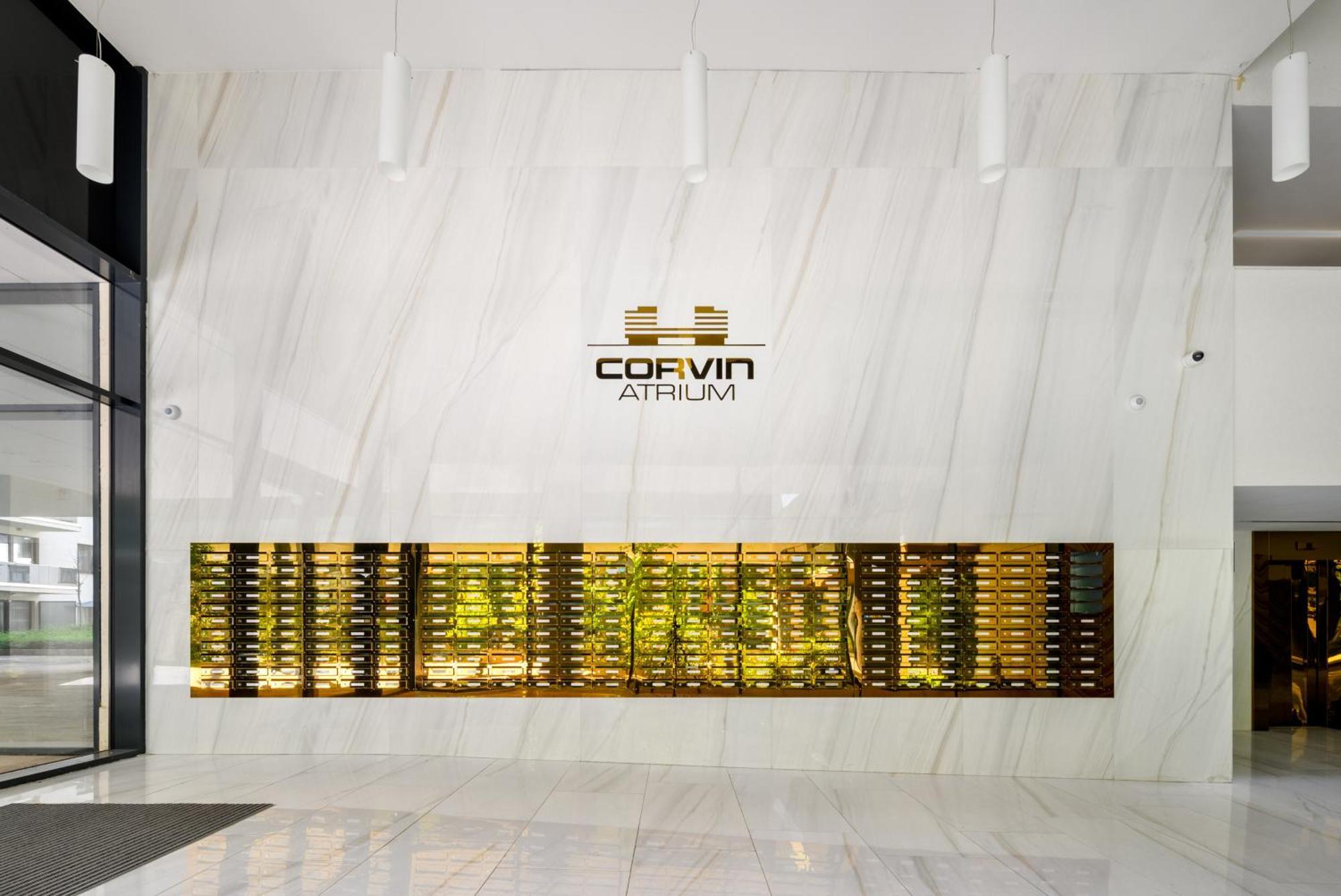 Atrium Residence Deluxe Suite-Free Parking Garage Same Building Budapest Bagian luar foto